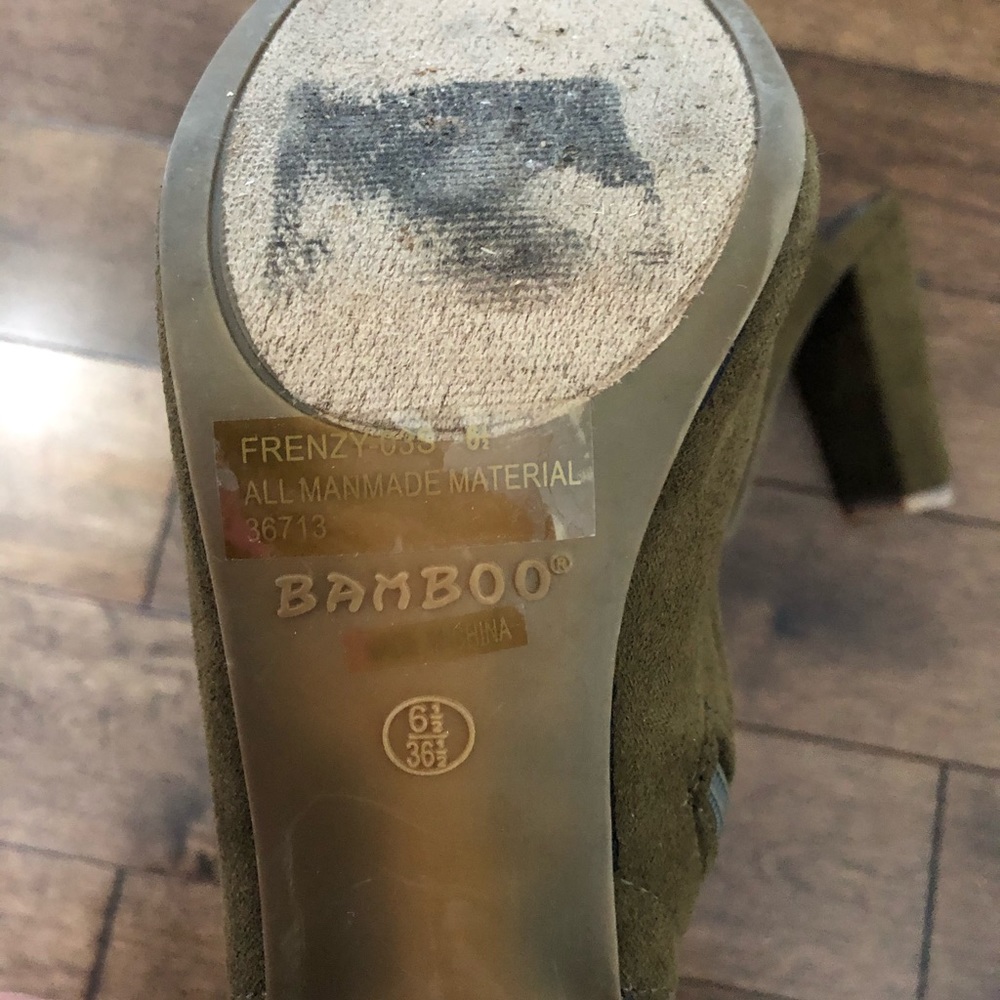 SOLD!! Faux suede green open toe booties - Picture 7 of 11